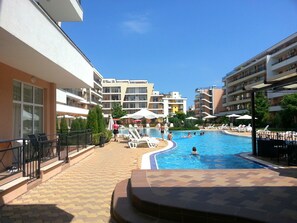 Seasonal outdoor pool