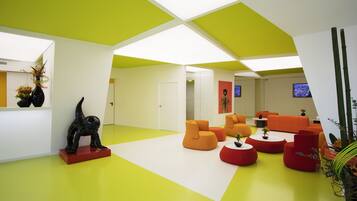 บริเวณประตูทางเข้า