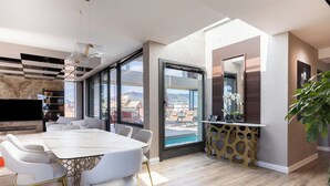 Ảnh chưa phân loại, 2 trong số 71 ảnh, nút