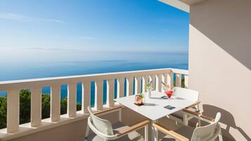 Superior Apartment, 1 Bedroom, Balcony, Sea View | Balcony
