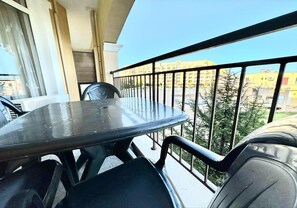 Classic Studio, Sea View | Balcony
