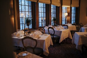 Breakfast, lunch, dinner served; Scandinavian cuisine 