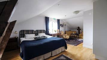 Dobbeltværelse - 1 queensize-seng - eget badeværelse - i anneksbygning | Strygejern/strygebræt, gratis Wi-Fi, sengetøj