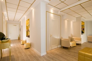 In-room safe, desk, free cots/infant beds, free WiFi - Hotel Principe Terme (Abano Terme)
