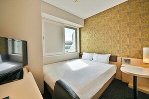 Soundproofing, iron/ironing board, free WiFi, bed sheets - Sanco Inn Yokkaichi Ekimae (Yokkaichi)