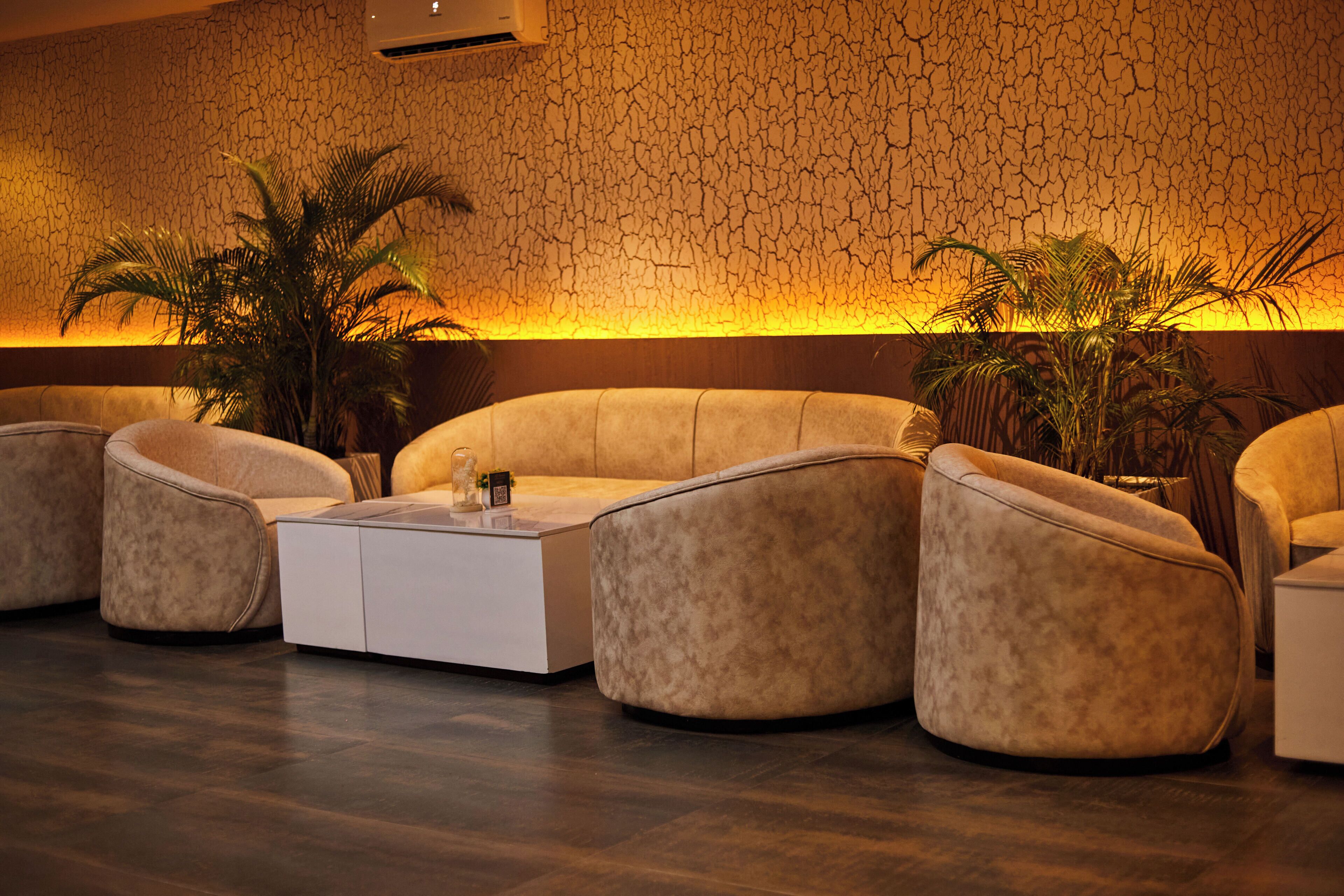 Spécialités Cuisine locale et internationale