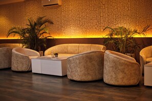 Spécialités Cuisine locale et internationale