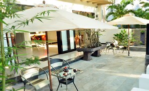 Terrace/patio - Bi's House Homestay (Da Nang)