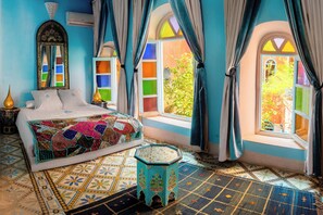 Superior Room | Individually decorated, individually furnished, blackout drapes - Riad Persephone (Marrakech)