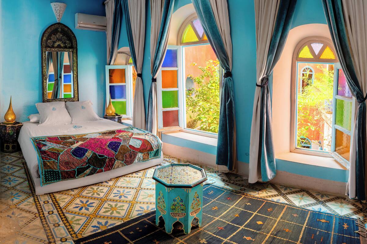 1 bedroom, individually decorated, individually furnished