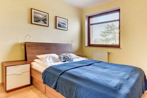 Apartamento conforto, 2 quartos, sacada, vista para o canal | 2 quartos, ferros/tábuas de passar roupa, berços (sobretaxa)