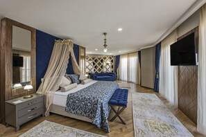 Royal Suite | Premium bedding, minibar, in-room safe, free cribs/infant beds - May Thermal Resort Spa Hotel (Sandikli)