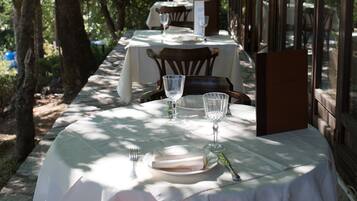 Frühstück, Mittagessen, Abendessen, griechische Küche