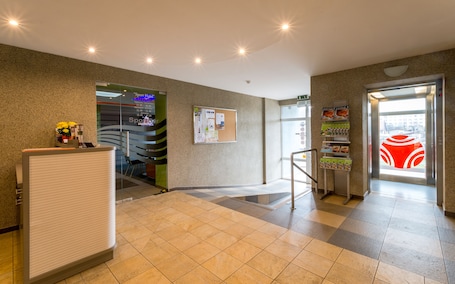 Interior entrance. Sport Hotel