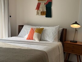 River View | Iron/ironing board, free WiFi, bed sheets