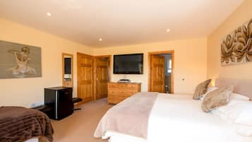 Familiesuite, 1 soverom, privat bad, fjellutsikt | 1 soverom, sengetøy i egyptisk bomull og sengetøy av topp kvalitet