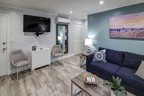 One Bedroom Studio, King Suite | 客房内用餐