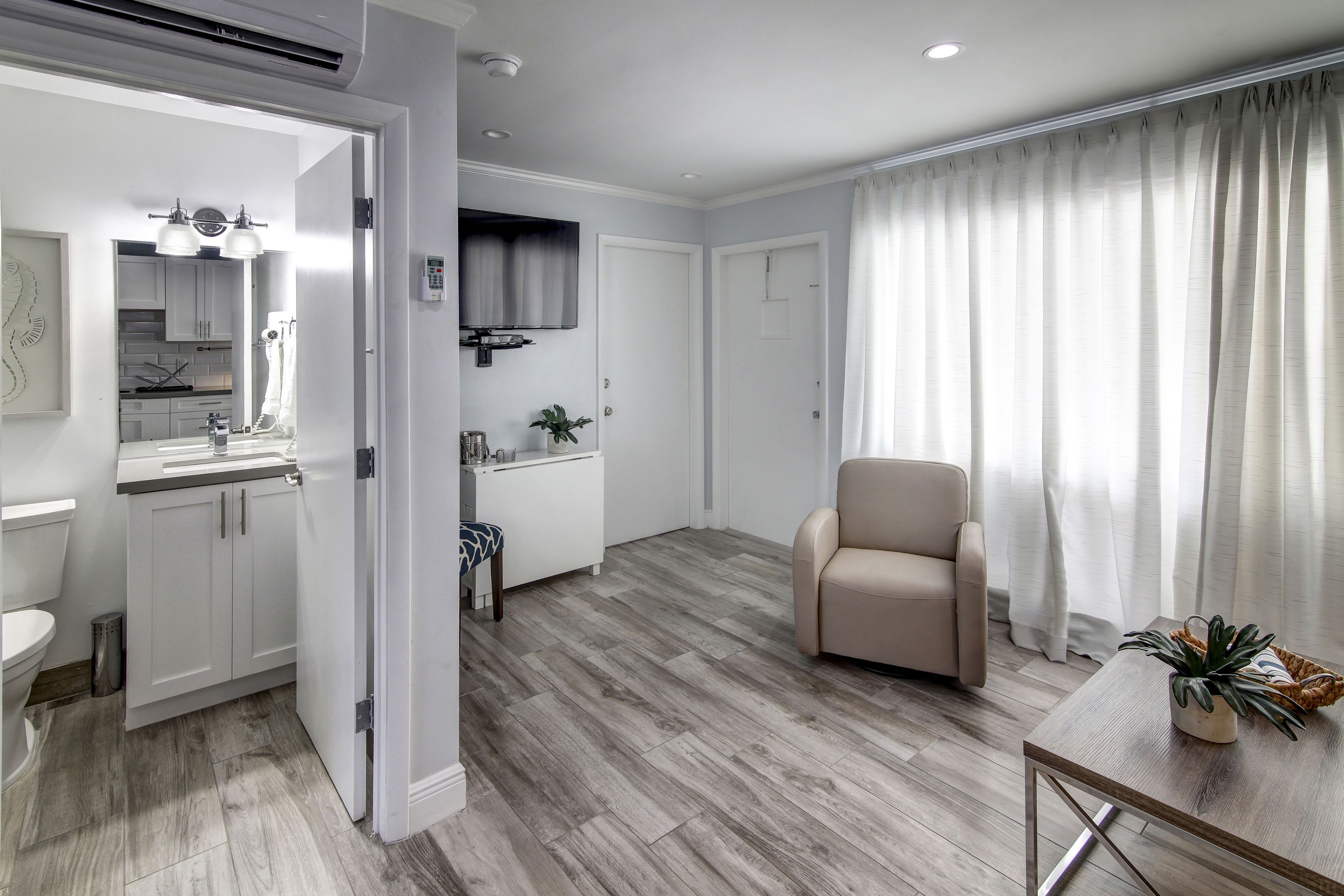 Foto - May-Dee Suites in Florida