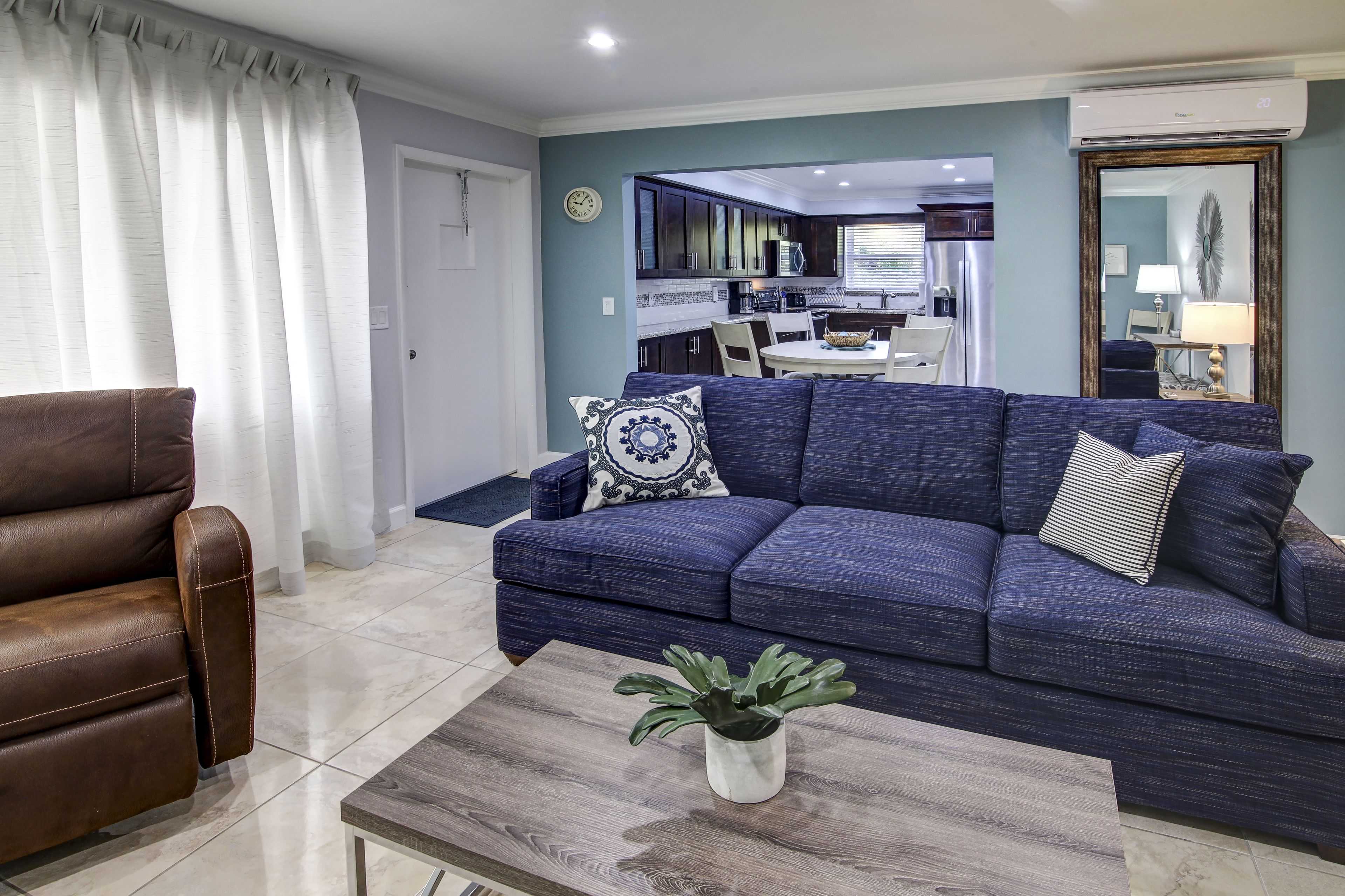 Foto - May-Dee Suites in Florida