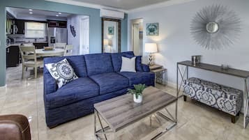 Two Bedroom King Suite | In-room safe, individually decorated, individually furnished