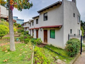 Apartment, 1 Bedroom | Front of property