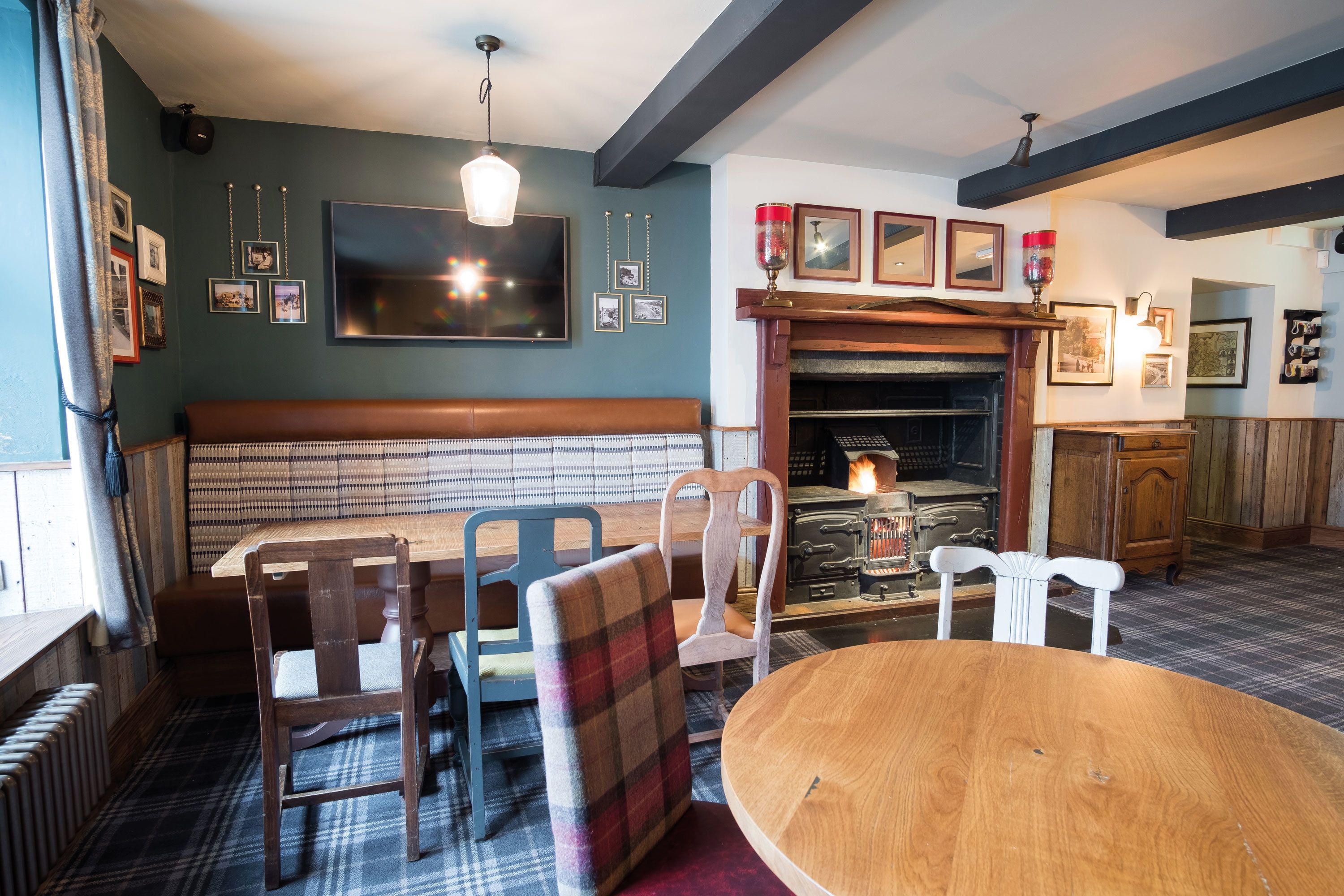 breakfast, lunch, dinner served; local cuisine