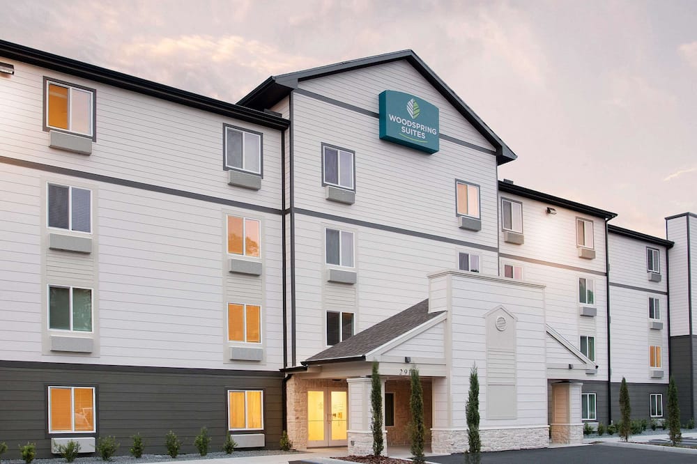 WoodSpring Suites Daytona Beach Int'l Speedway