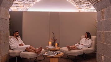 Couples treatment room(s), sauna, massages