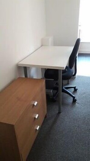 Room - Albion Apartments (Bradford)