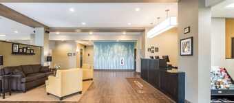 狄蒙因喬登溪附近斯利普套房飯店