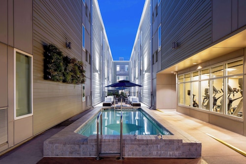 Homewood Suites by Hilton New Orleans French Quarter