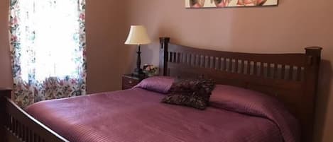 1 bedroom, premium bedding, in-room safe, desk