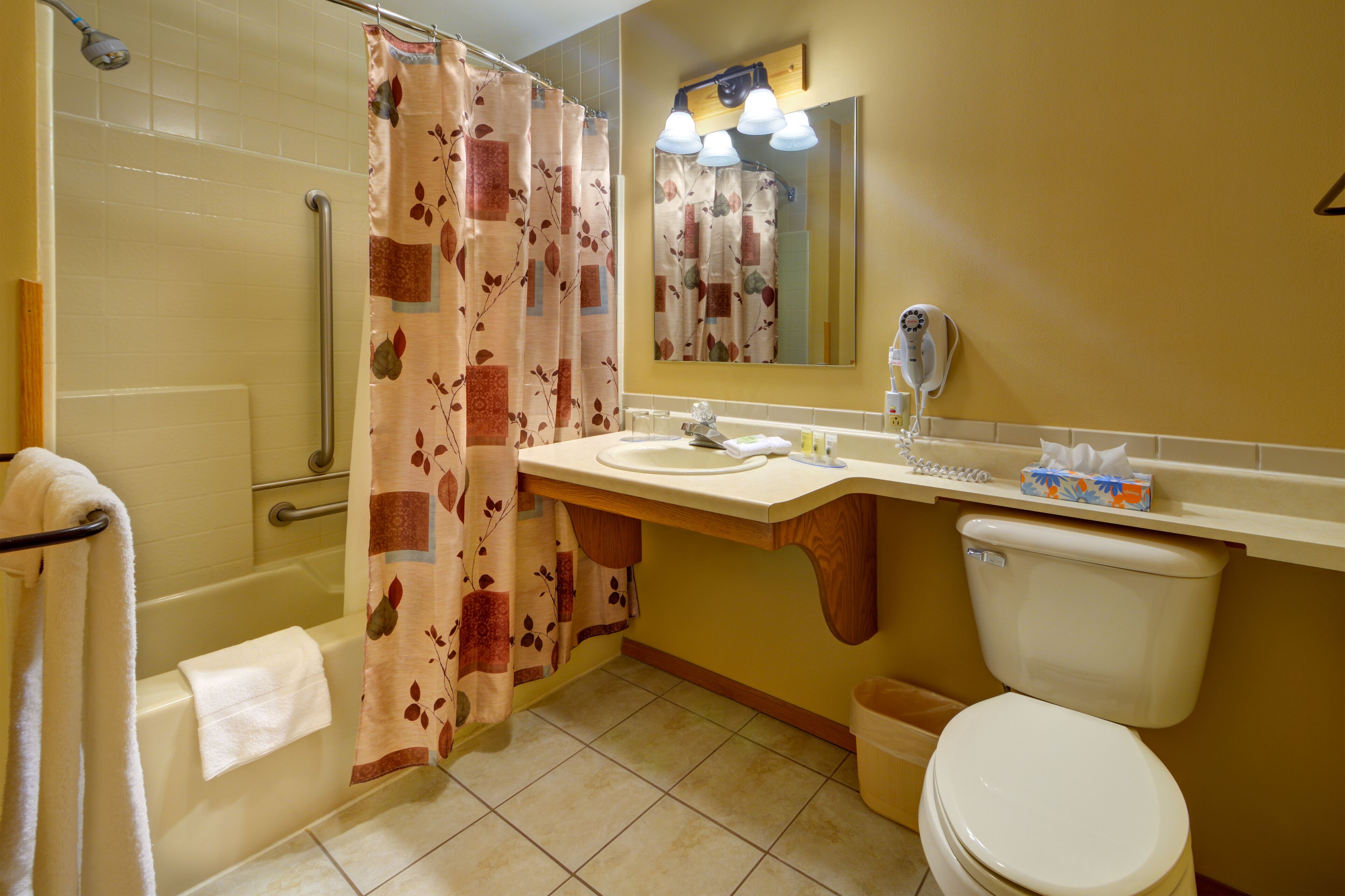 standard condo, 1 bedroom | bathroom | free toiletries, hair dryer, towels