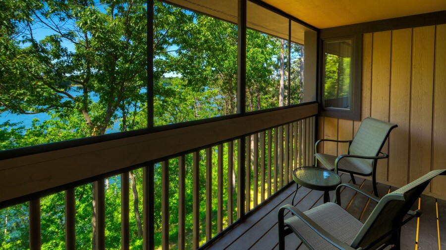 The Pointe Hotel and Suites