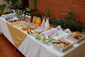 Free daily self-serve breakfast