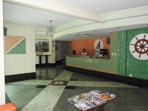 Lobby - Fragata Hotel (Guarapari)