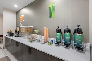 Free daily buffet breakfast  - Quality Inn & Suites Colorado City, TX (Colorado City)