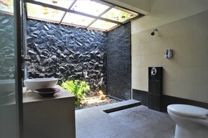 Villa Familiale, 3 chambres, vue mer | Salle de bain