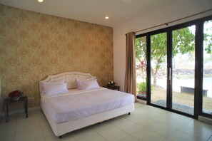 ファミリー ヴィラ 2 ベッドルーム  シービュー | 遮光カーテン、アイロン / アイロン台、WiFi (無料)、ベッドシーツ