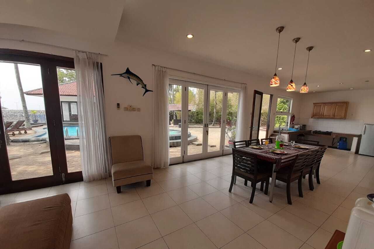 Family Villa, 2 Bedrooms, Sea View | In-room dining