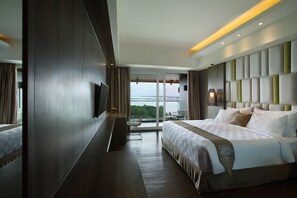 Deluxe Bay View - The Crystal Luxury Bay Resort Nusa Dua (Nusa Dua)