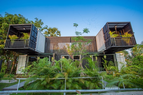 Bluemoon Riverside Resort