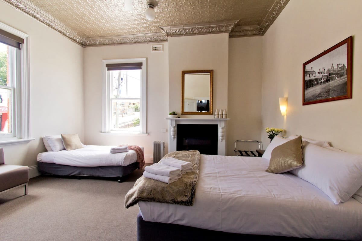 family room, ensuite | free wifi, bed sheets