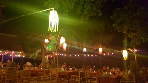 Food court