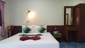 Kamar Double Standar | Minibar, kedap suara, tempat tidur lipat/tambahan, dan Wi-Fi gratis