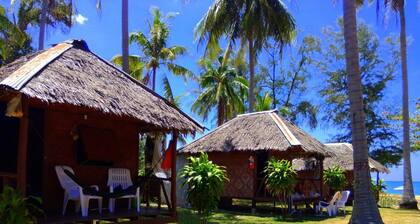 Lanta L.D. Beach Bungalows
