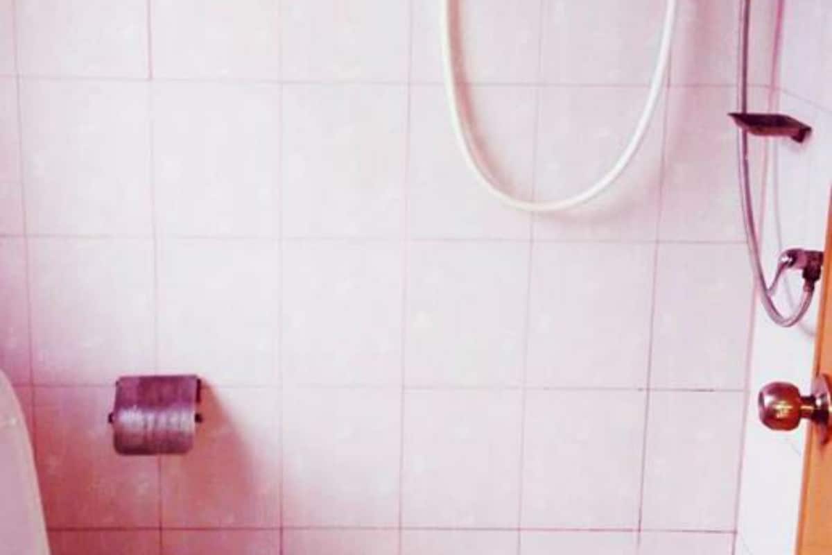 free toiletries, towels