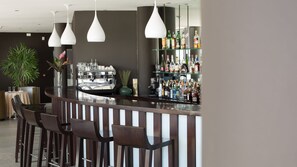 Serves lunch, dinner, and happy hour - Hotel English Point Marina & Spa (Mombasa)