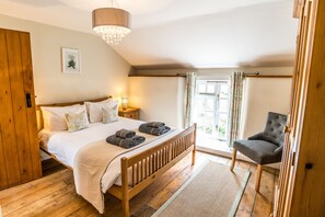 Luxury-Ferienhaus, 3 Schlafzimmer (The Old Mill) | Bettwäsche aus ägyptischer Baumwolle, hochwertige Bettwaren