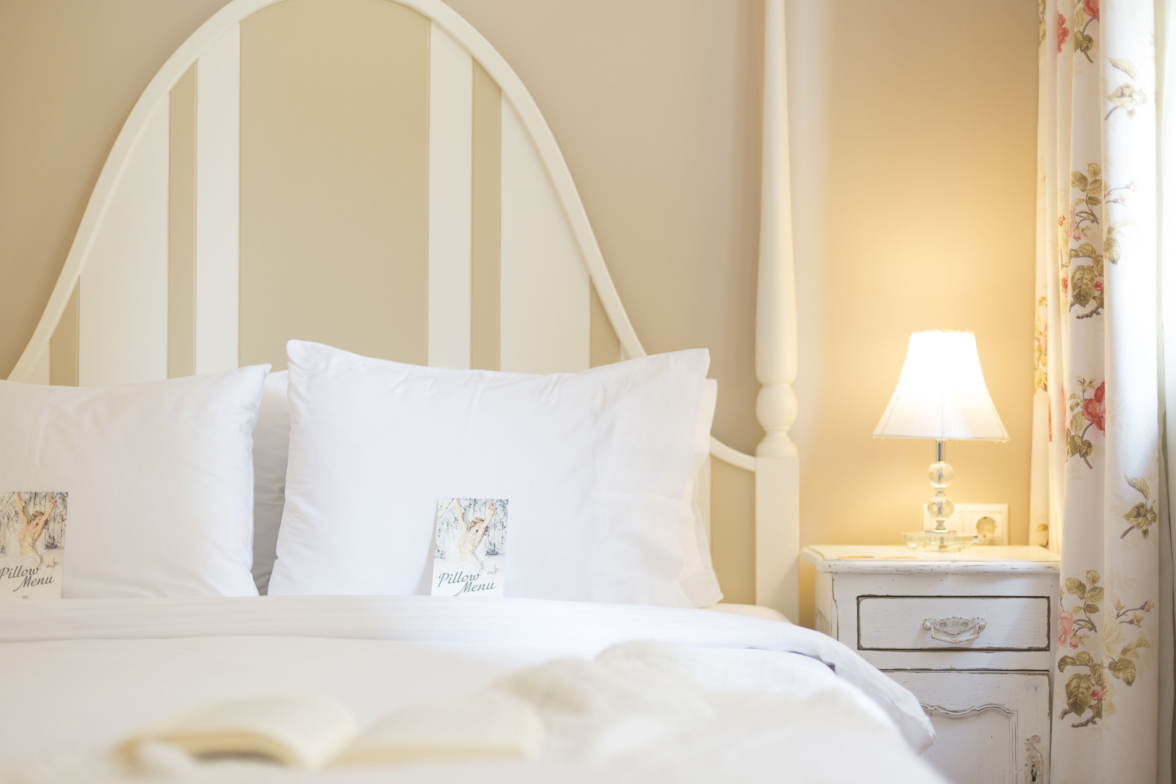 Superior Studio | In-room safe, desk, soundproofing, iron/ironing board